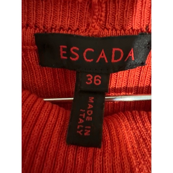 Red Short Sleeve Top - Picture 2 of 3